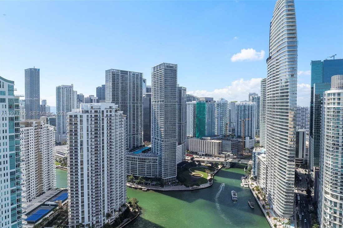 Condo in Miami, Florida, United States 3 - 17315592