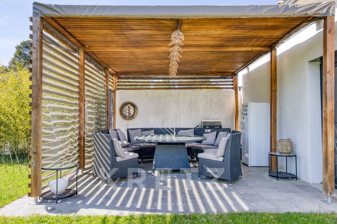 Maison à Le Beausset, Provence-Alpes-Côte d'Azur, France 4 - 17319080