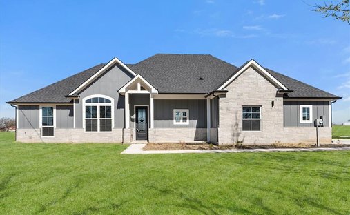 House in Grandview, Texas, United States 1