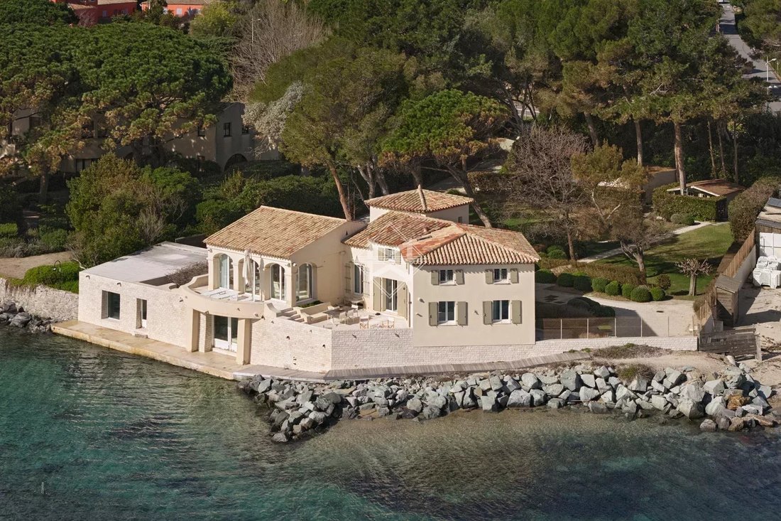 Villa à Grimaud, Provence-Alpes-Côte d'Azur, France 1 - 17322640