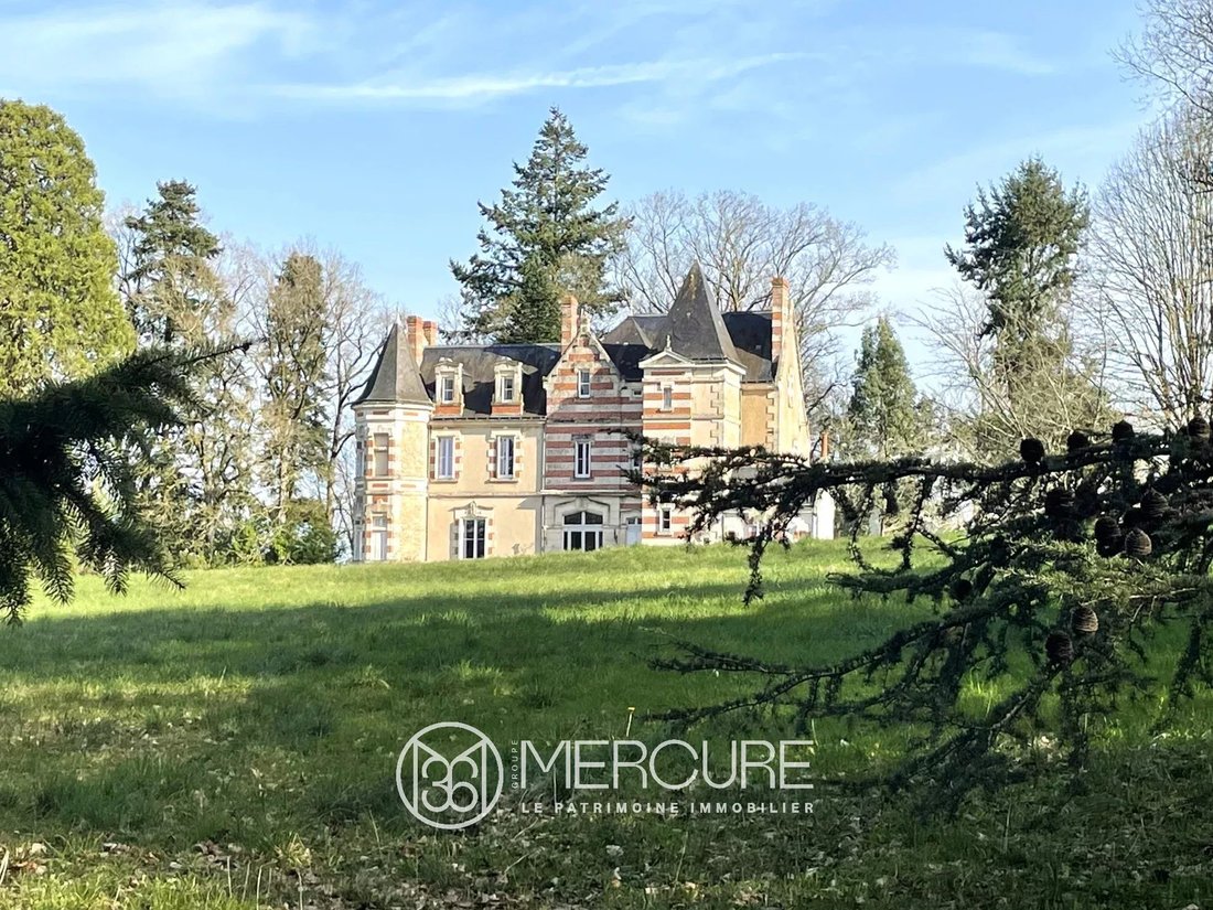 Castle in Centre Ville, Saint-Maixent-l'École, France 1 - 17310999