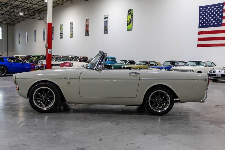 Cabriolet in Plainfield, United States 4 - 17315663