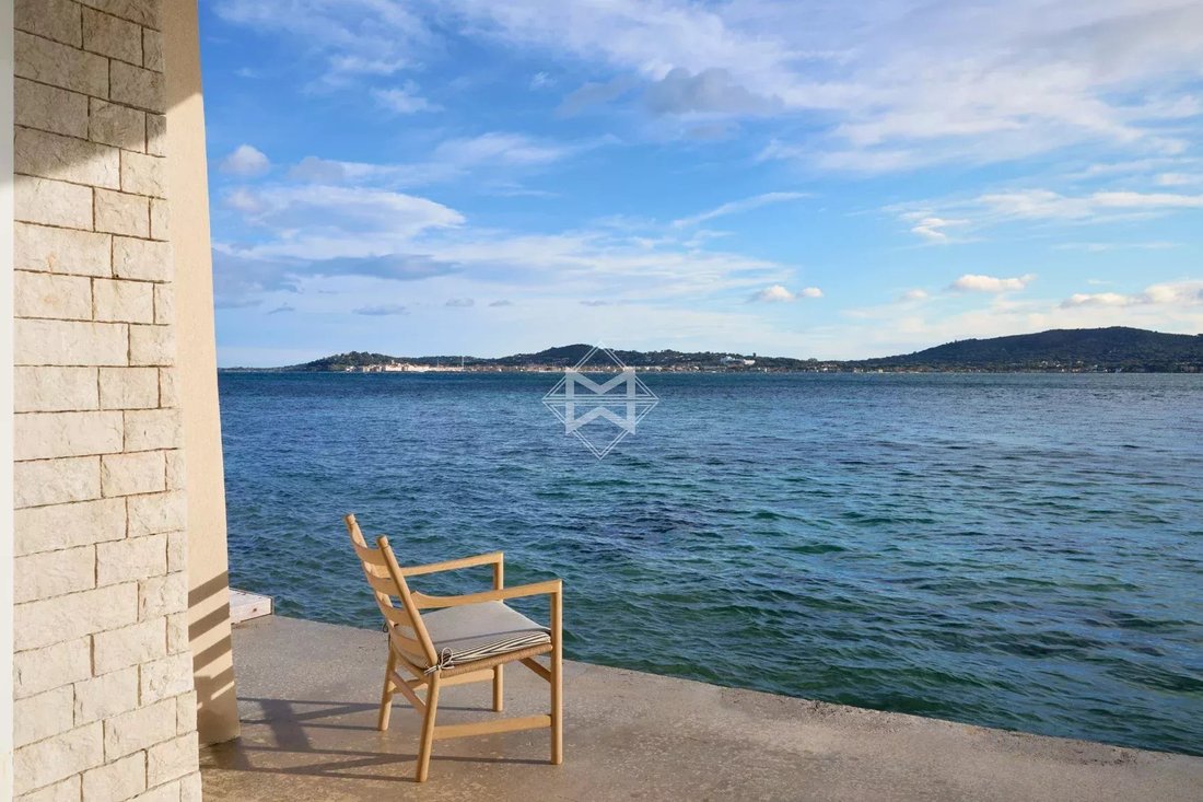 Villa à Grimaud, Provence-Alpes-Côte d'Azur, France 2 - 17322640