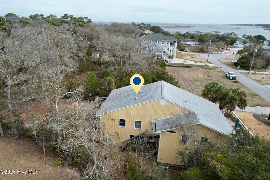 Townhouse in Emerald Isle, North Carolina, United States 3 - 17317511