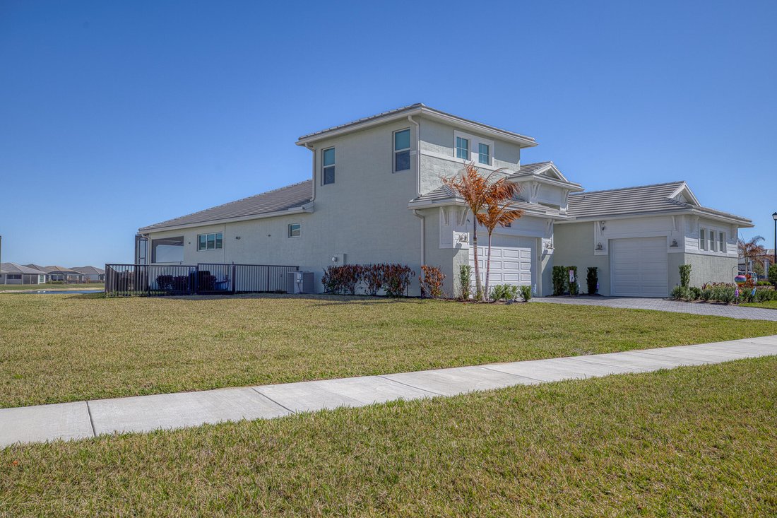 House in Port St. Lucie, Florida, United States 2 - 17310474