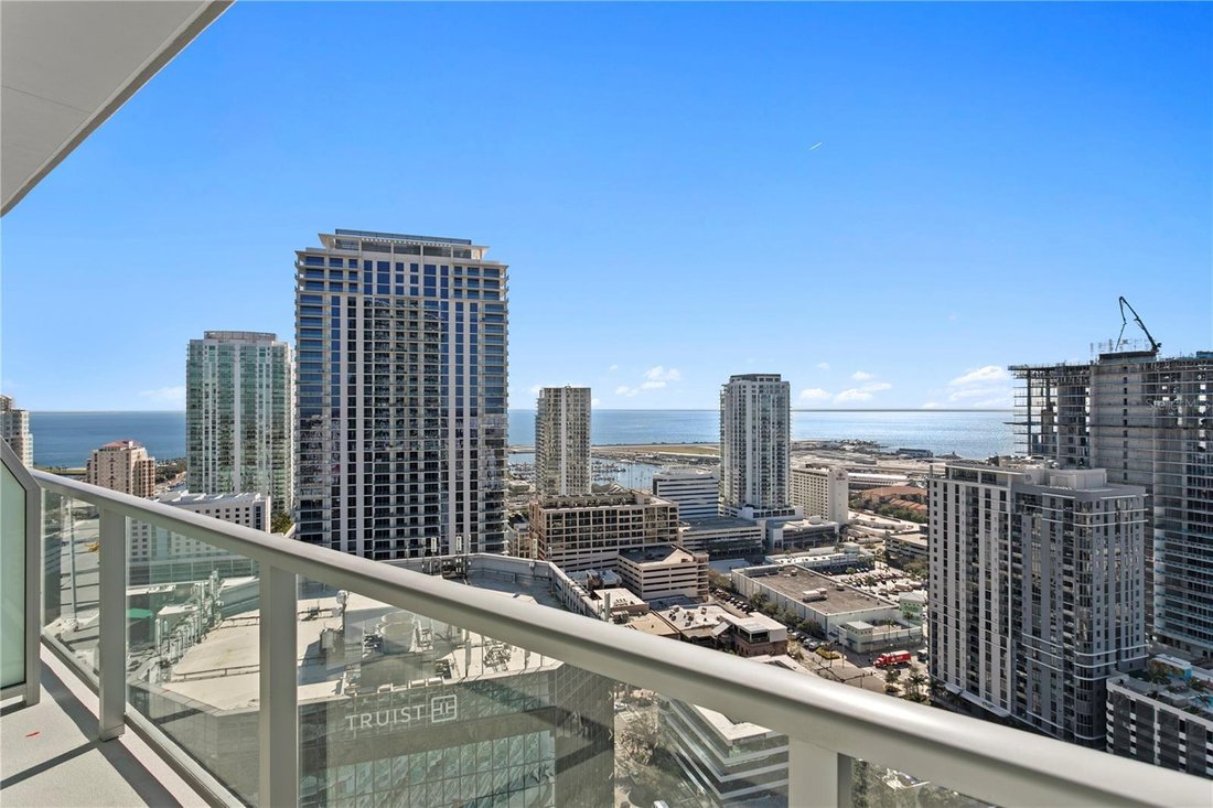 Condo in St. Petersburg, Florida, United States 3 - 17315639