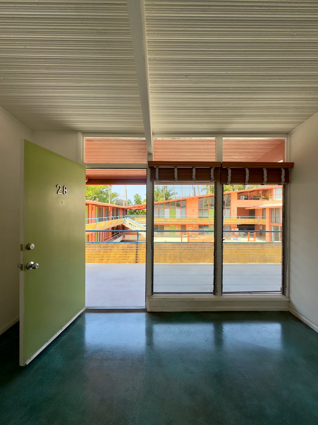 Condo in Los Angeles, California, United States 2 - 17317210