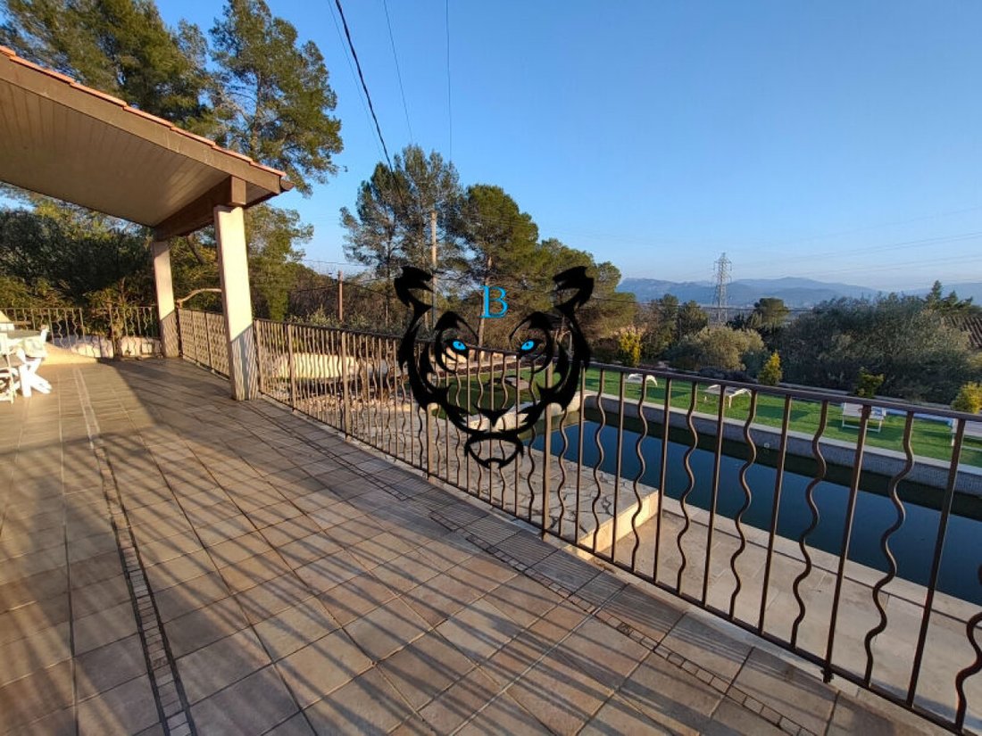 House in La Motte, Provence-Alpes-Côte d'Azur, France 2 - 17310877