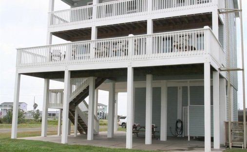 House in Bolivar Peninsula, Texas, United States 1