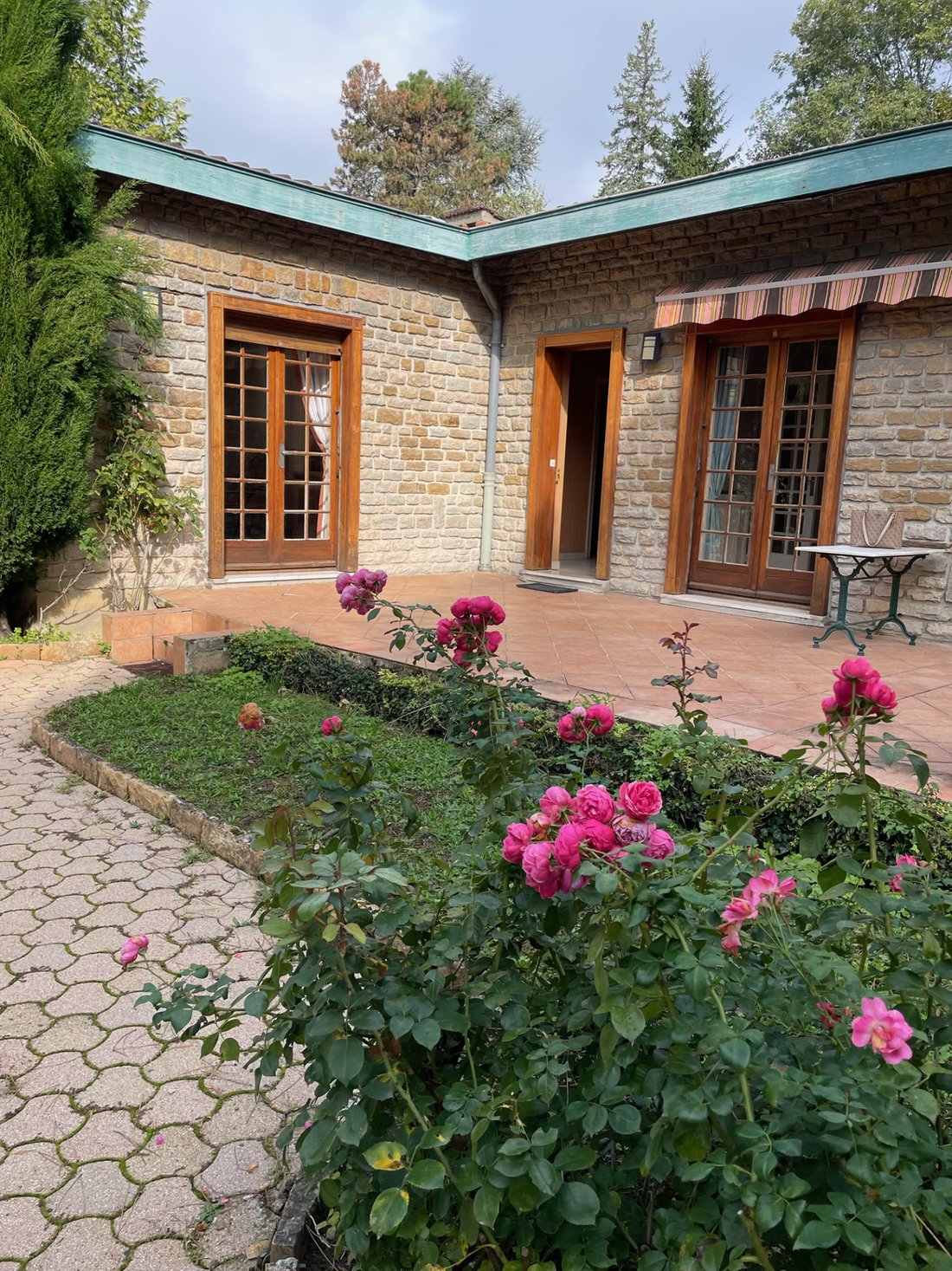 House in Saint-Cyr-au-Mont-d'Or, Auvergne-Rhône-Alpes, France 3 - 17321370
