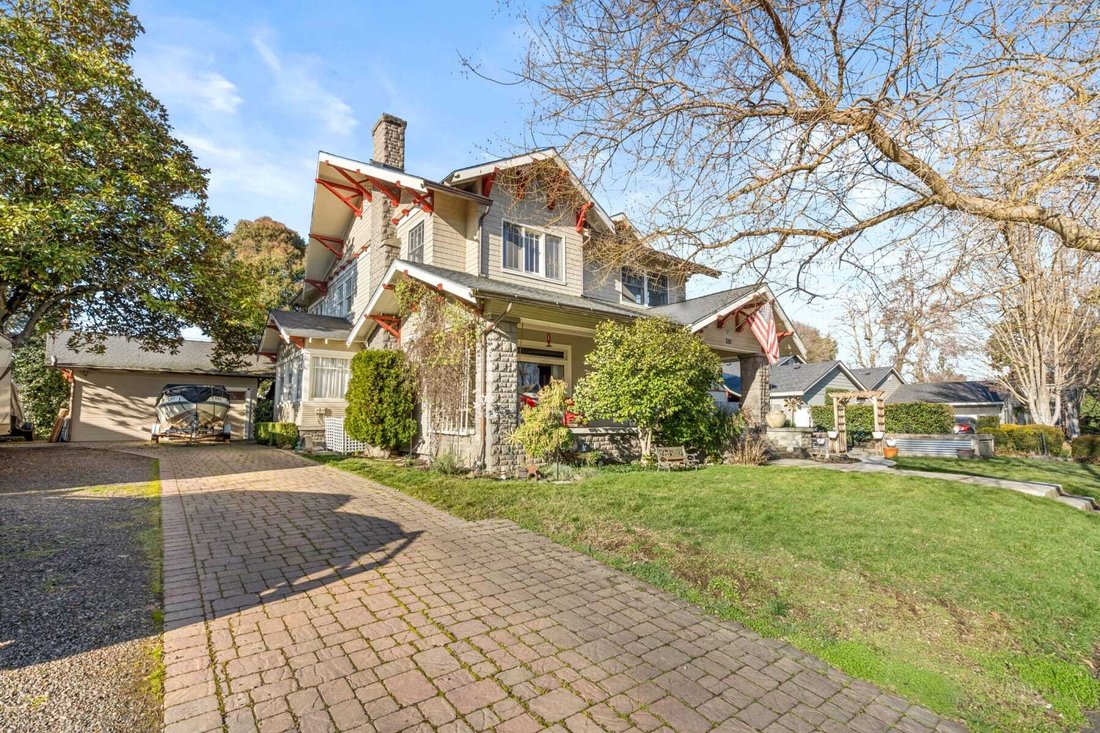House in Medford, Oregon, United States 3 - 17312065