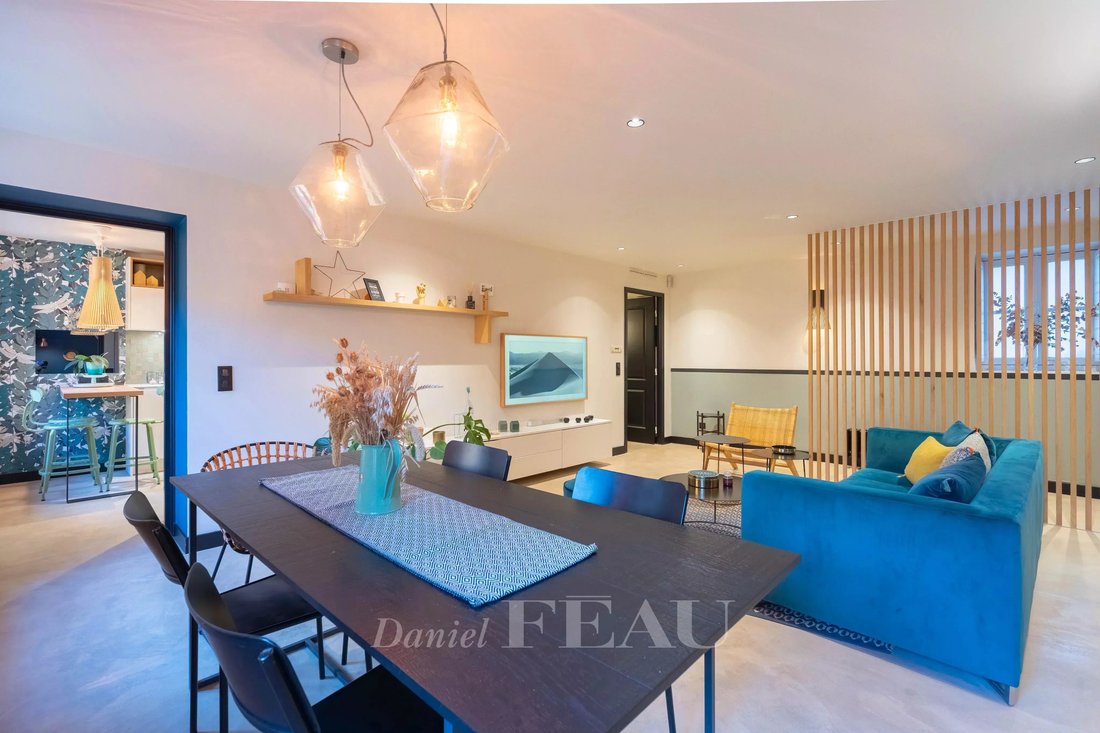 Apartment in Comtale-Cente-Cours Mirabeau, Aix-en-Provence, France 1 - 17319259
