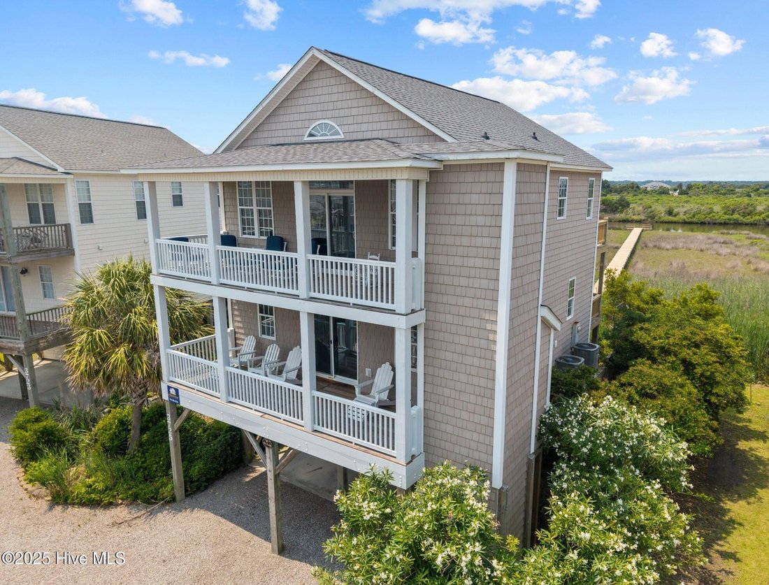 House in North Topsail Beach, North Carolina, United States 3 - 17318987