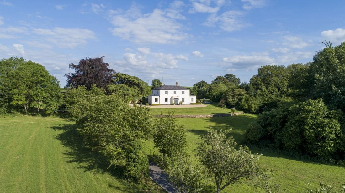 House in Somerset, England 1 - 17310418