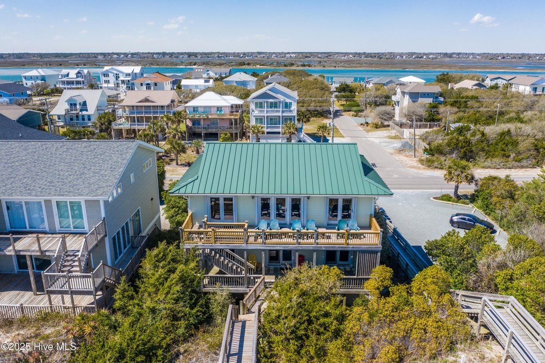 House in Topsail Beach, North Carolina, United States 1 - 17318995