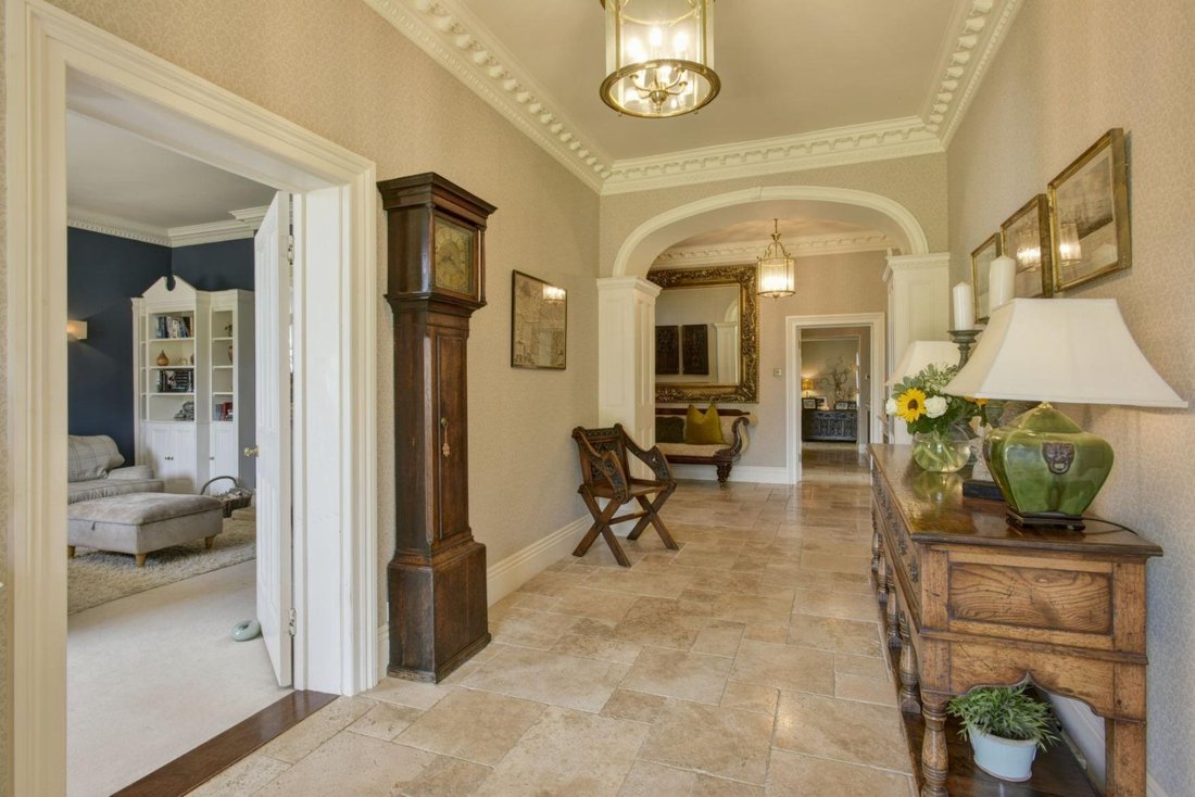 House in Somerset, England 2 - 17310418