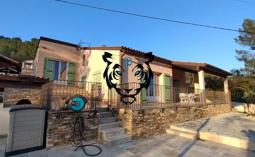 House in La Motte, Provence-Alpes-Côte d'Azur, France 1