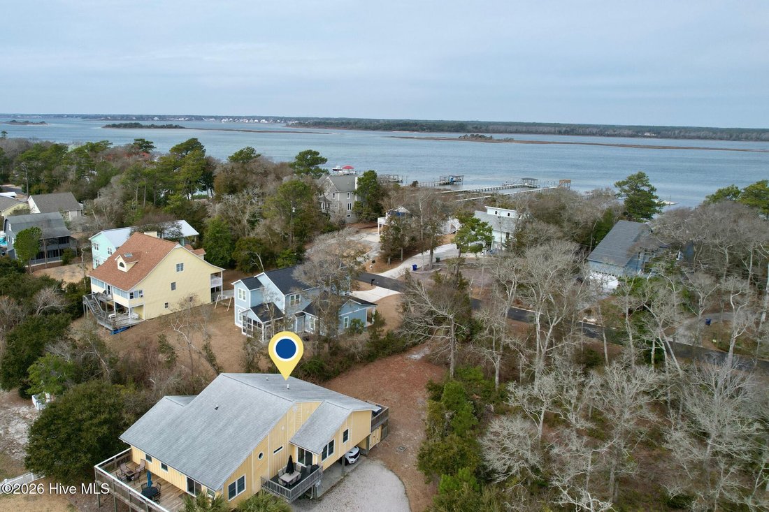 Townhouse in Emerald Isle, North Carolina, United States 4 - 17317511