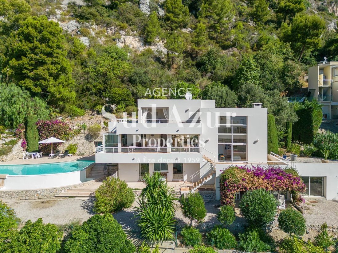 House in Èze, Provence-Alpes-Côte d'Azur, France 2 - 13539967