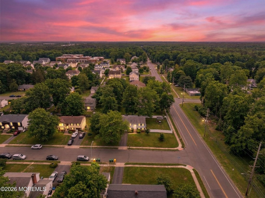 House in Lakewood Township, New Jersey, United States 3 - 17310552