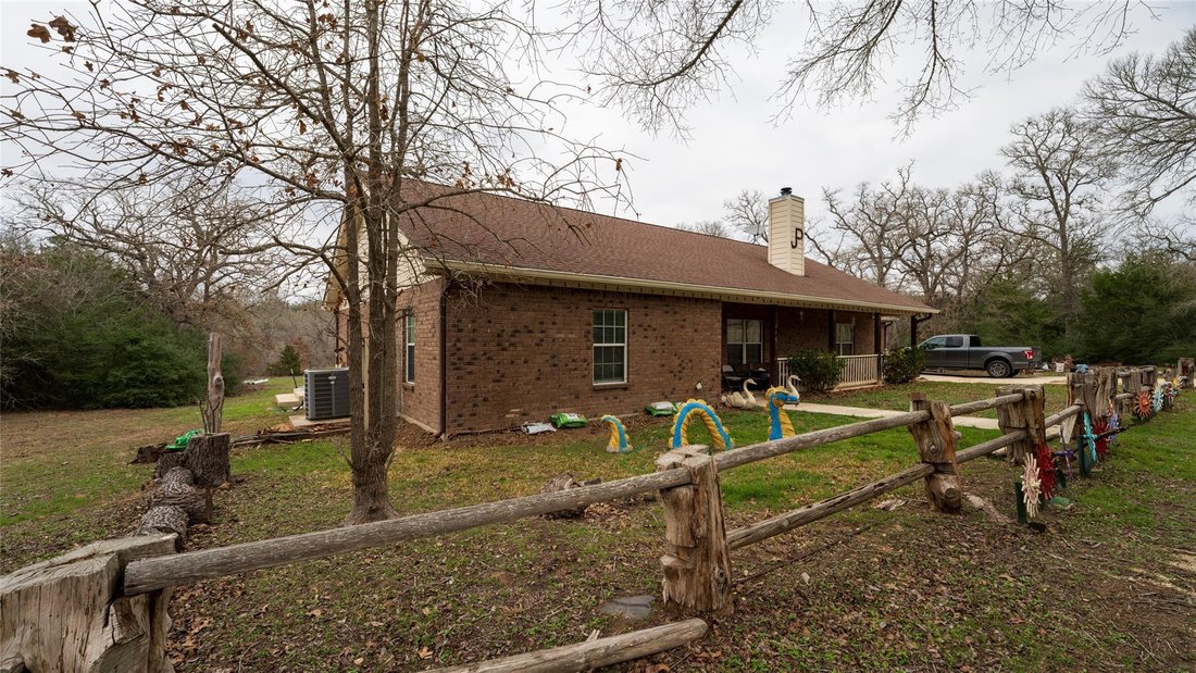 House in Dale, Texas, United States 1 - 17323309