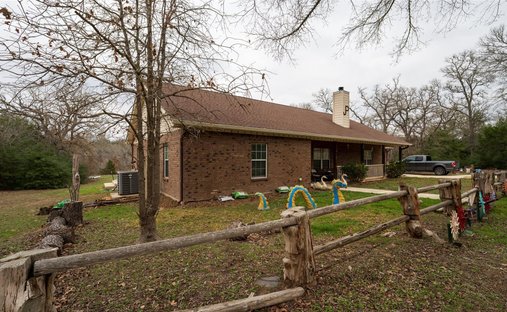 House in Dale, Texas, United States 1