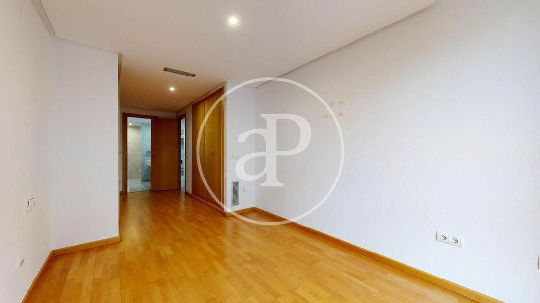 Apartment in Extramurs, Valencia, Spain 2 - 17316279