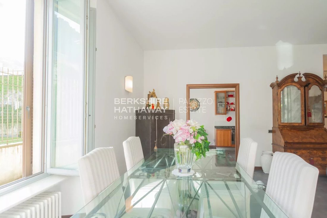 Apartment in Eastern Lake Center, Como, Lombardy 3 - 17313478