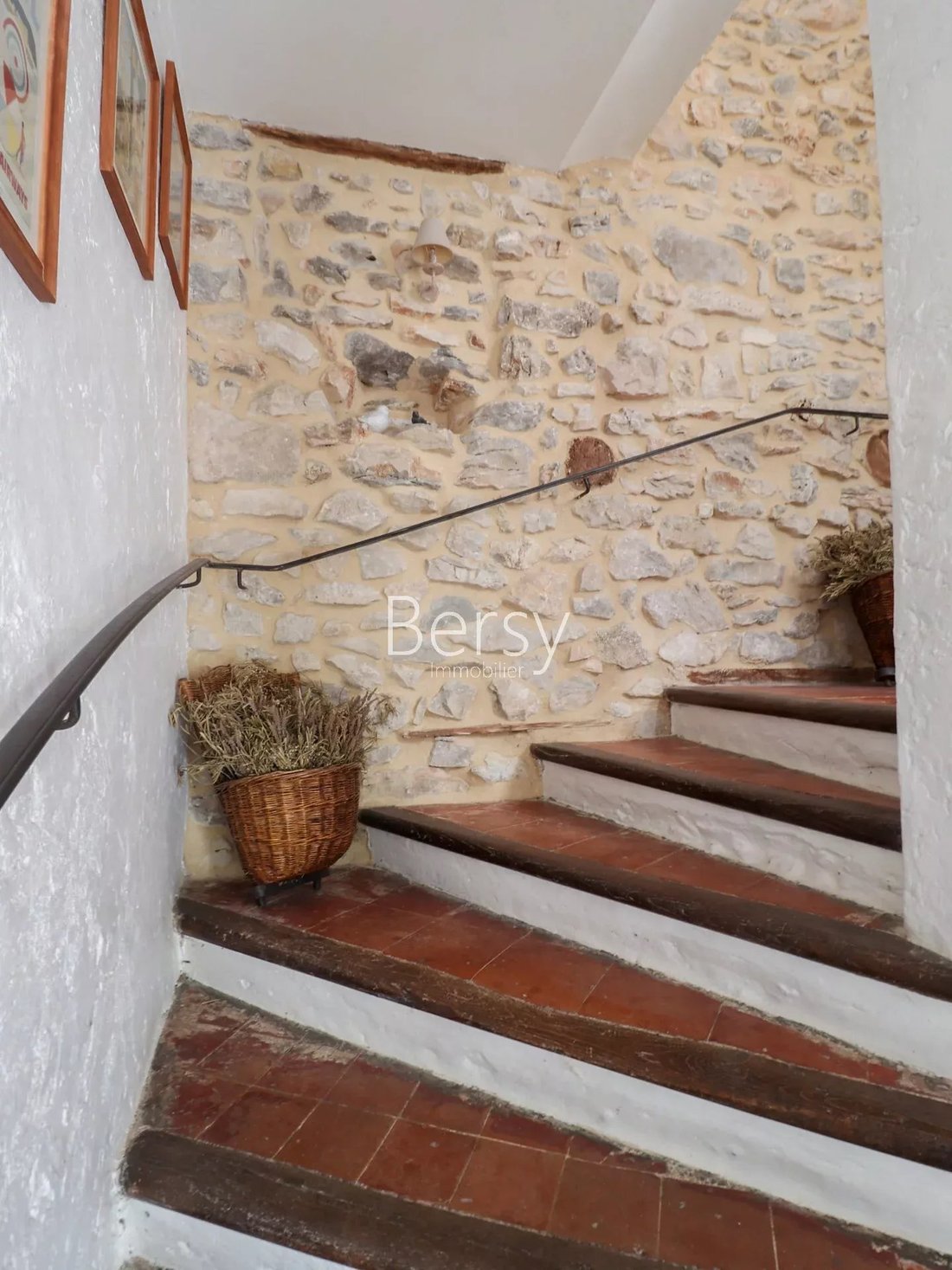 Country House in La Ville, L'Isle-sur-la-Sorgue, France 3 - 17317904