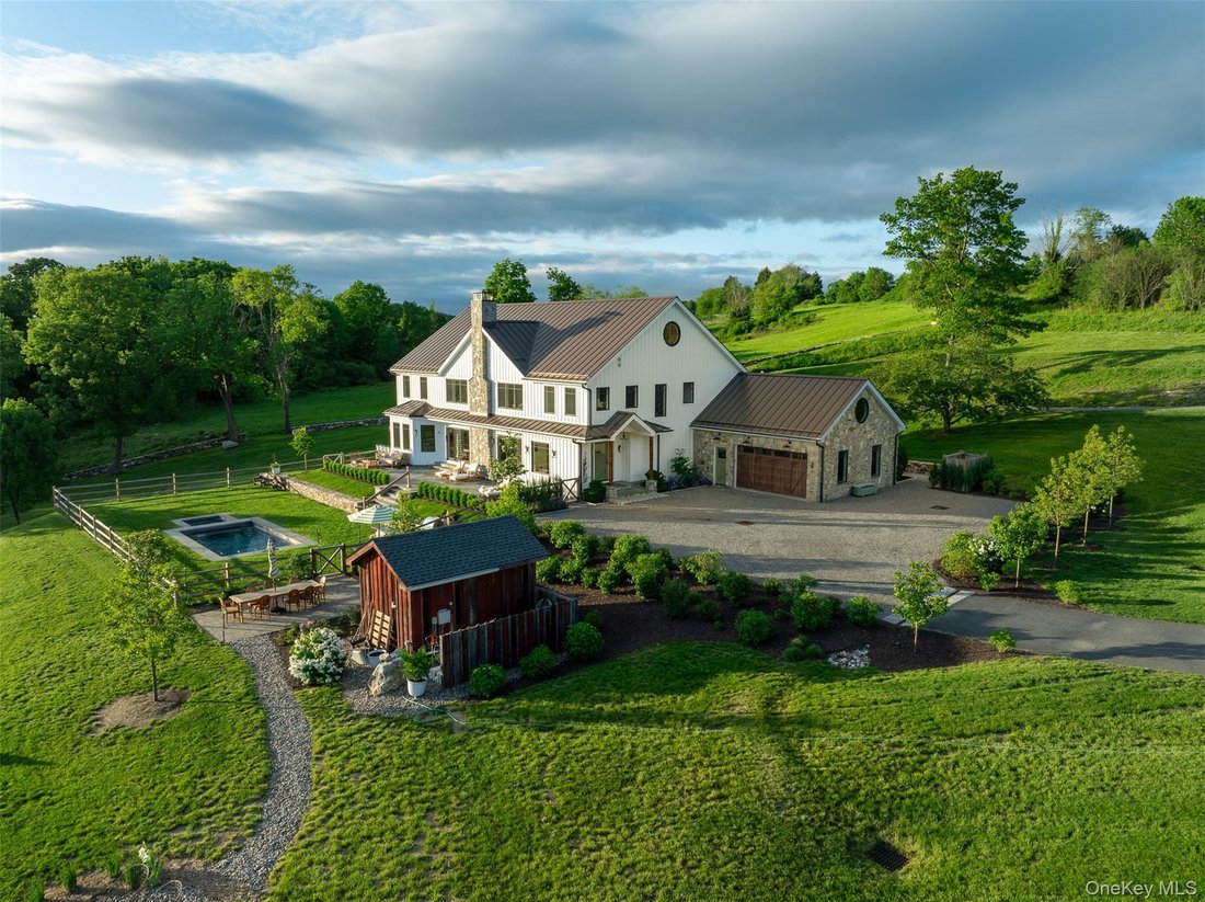 House in Millbrook, New York, United States 1 - 16979427