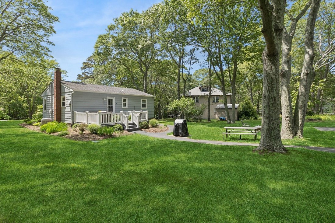 Hampton Bays, New York, United States 3 - 17322659