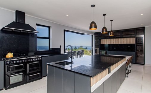 House in Pezula Private Estate, Western Cape, South Africa 1