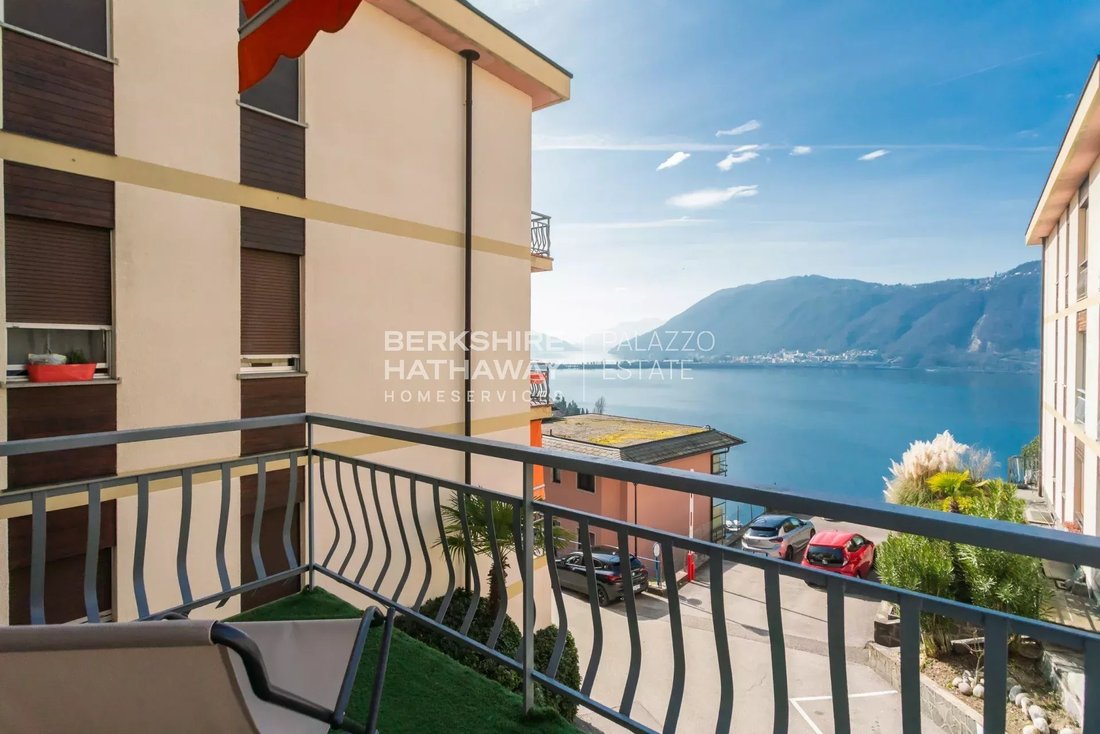 Apartment in Campione d'Italia, Lombardy, Italy 4 - 17313570