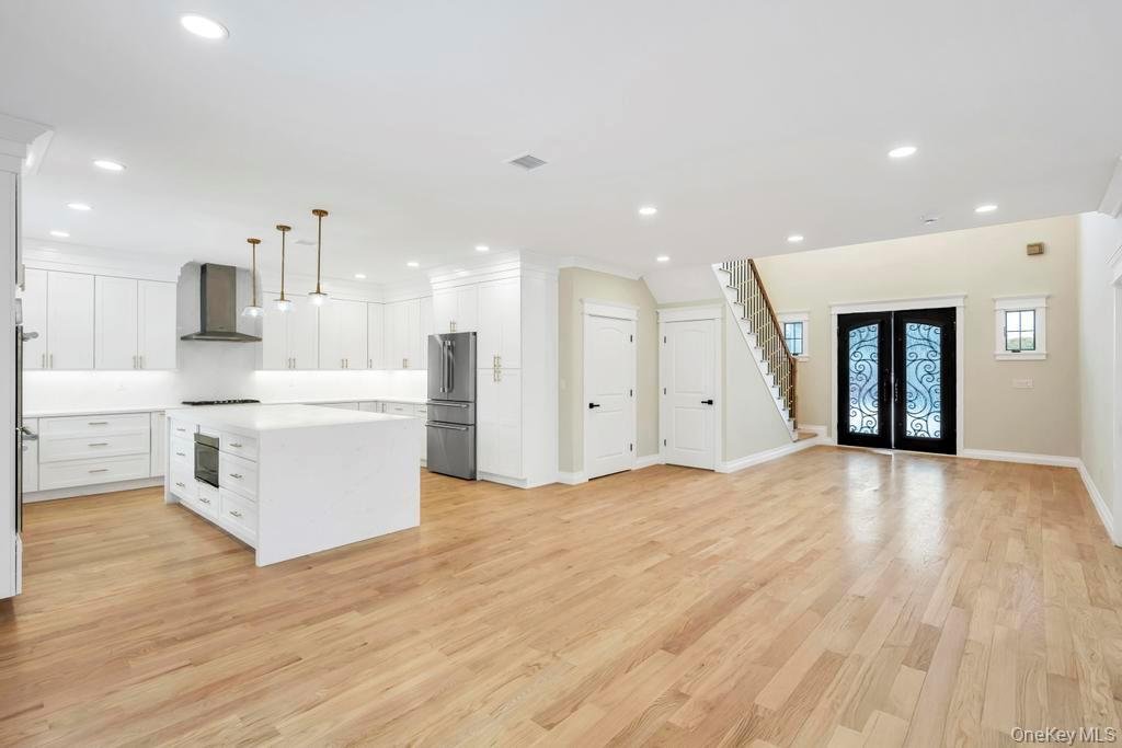 House in East Meadow, New York, United States 4 - 17312403
