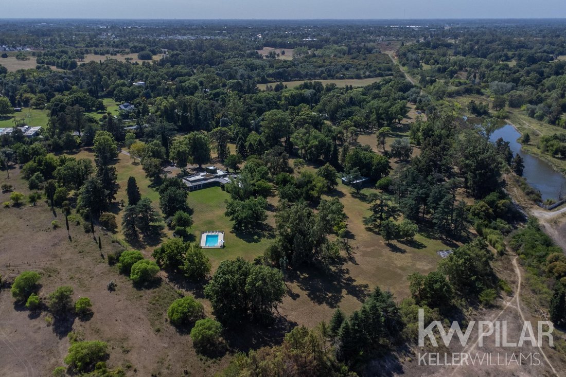 Farm Ranch in Villa Rosa, Buenos Aires, Argentina 3 - 17313846
