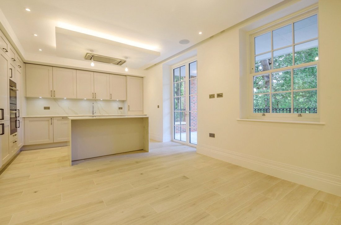 Apartment in Elstree (Elstree and Borehamwood), Elstree, England 2 - 17310253