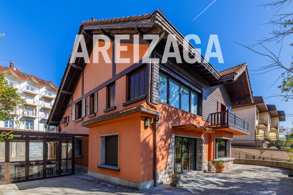 Villa in Ekialdea, Donostia-San Sebastian, Spain 2 - 17310625