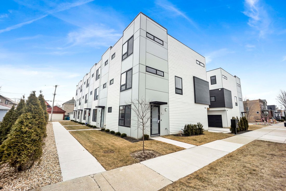 Townhouse in Forest Park, Illinois, United States 1 - 17313456