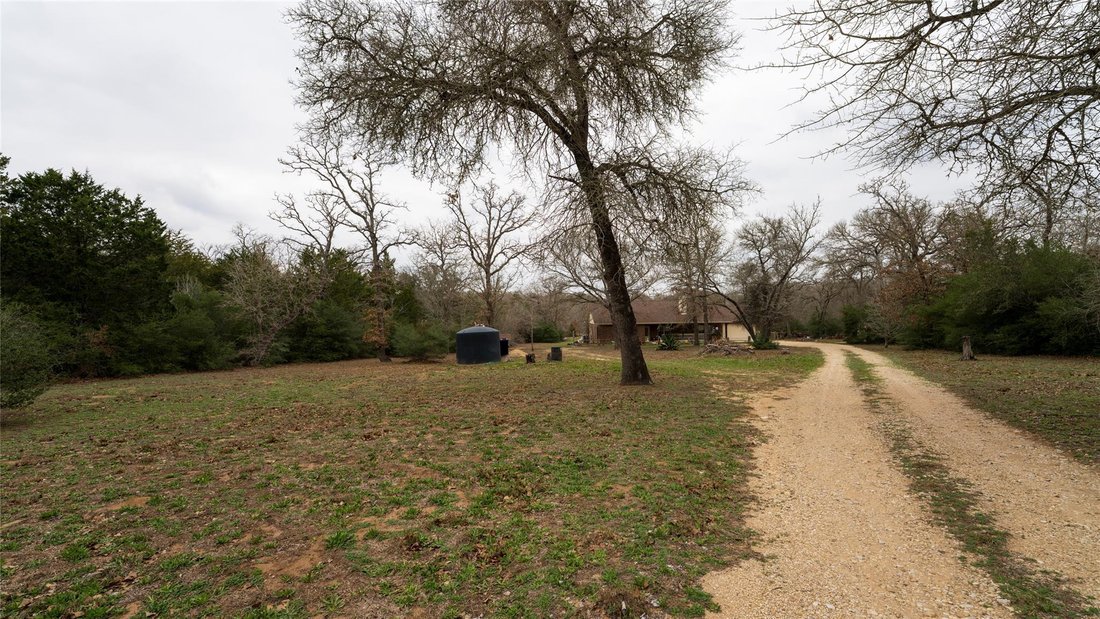 House in Dale, Texas, United States 2 - 17323309