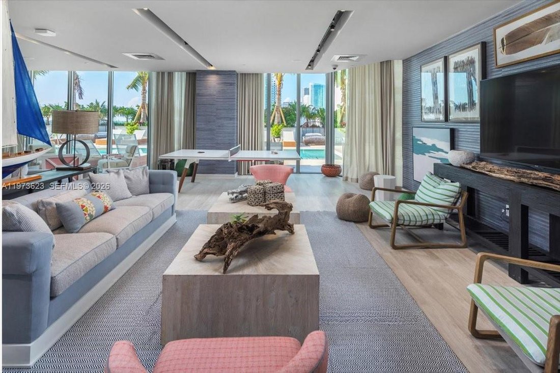 Condo in Miami, Florida, United States 3 - 17317296