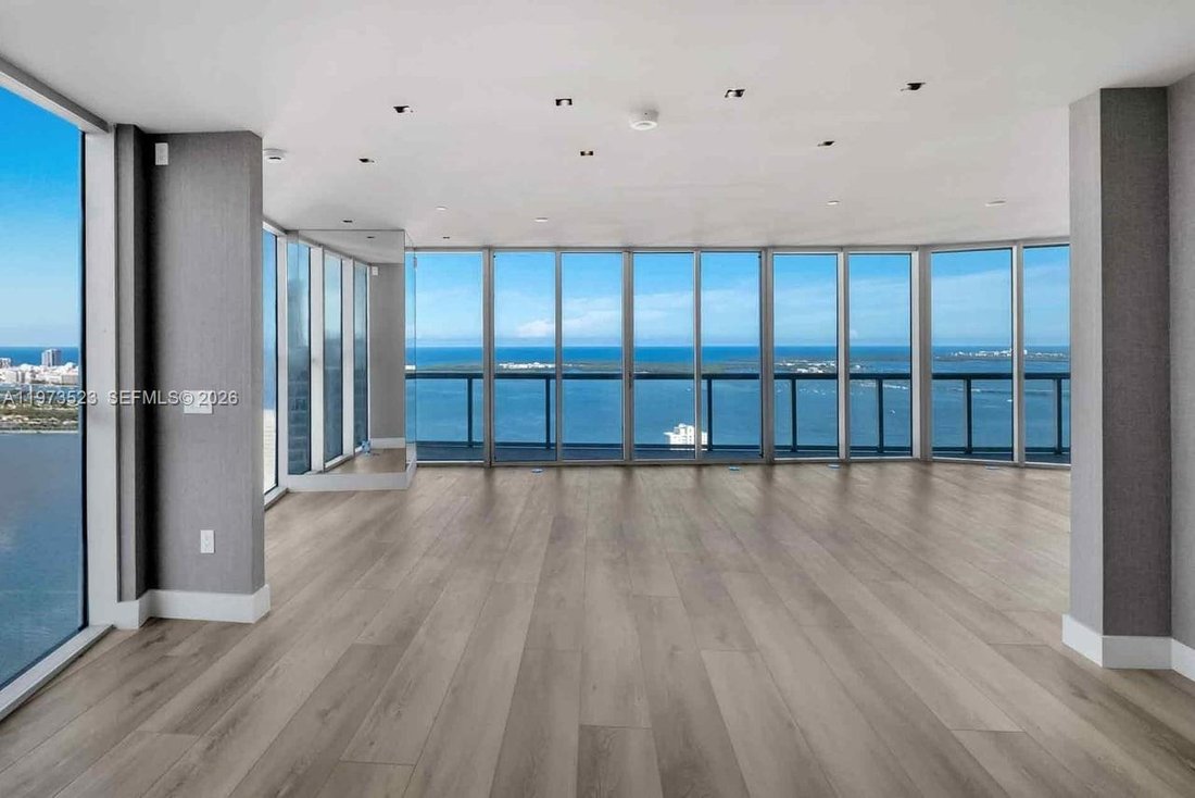 Condo in Miami, Florida, United States 3 - 17319270