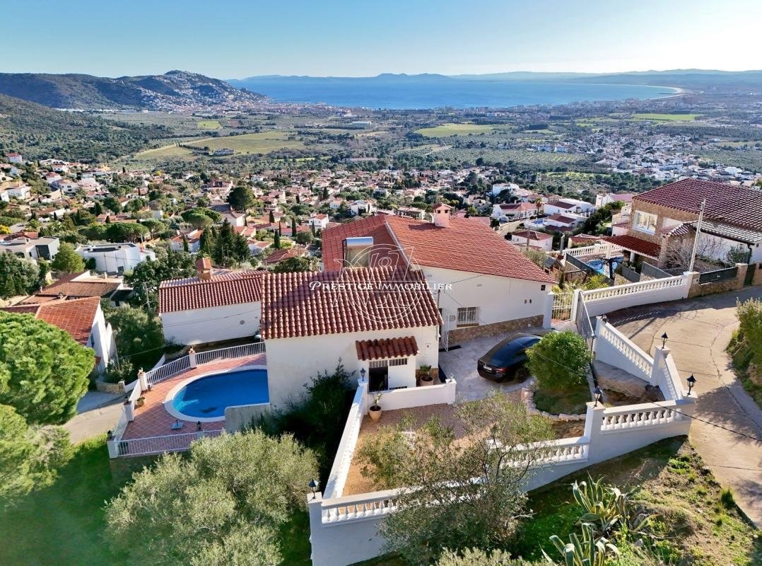 Villa in Roses, Catalonia, Spain 3 - 17311175