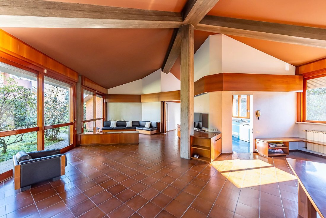 Villa in Lainate, Lombardy, Italy 4 - 16402149