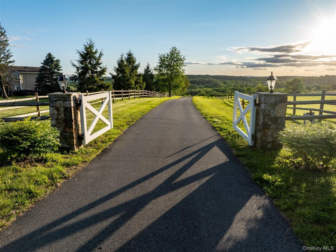 House in Millbrook, New York, United States 2 - 16979427