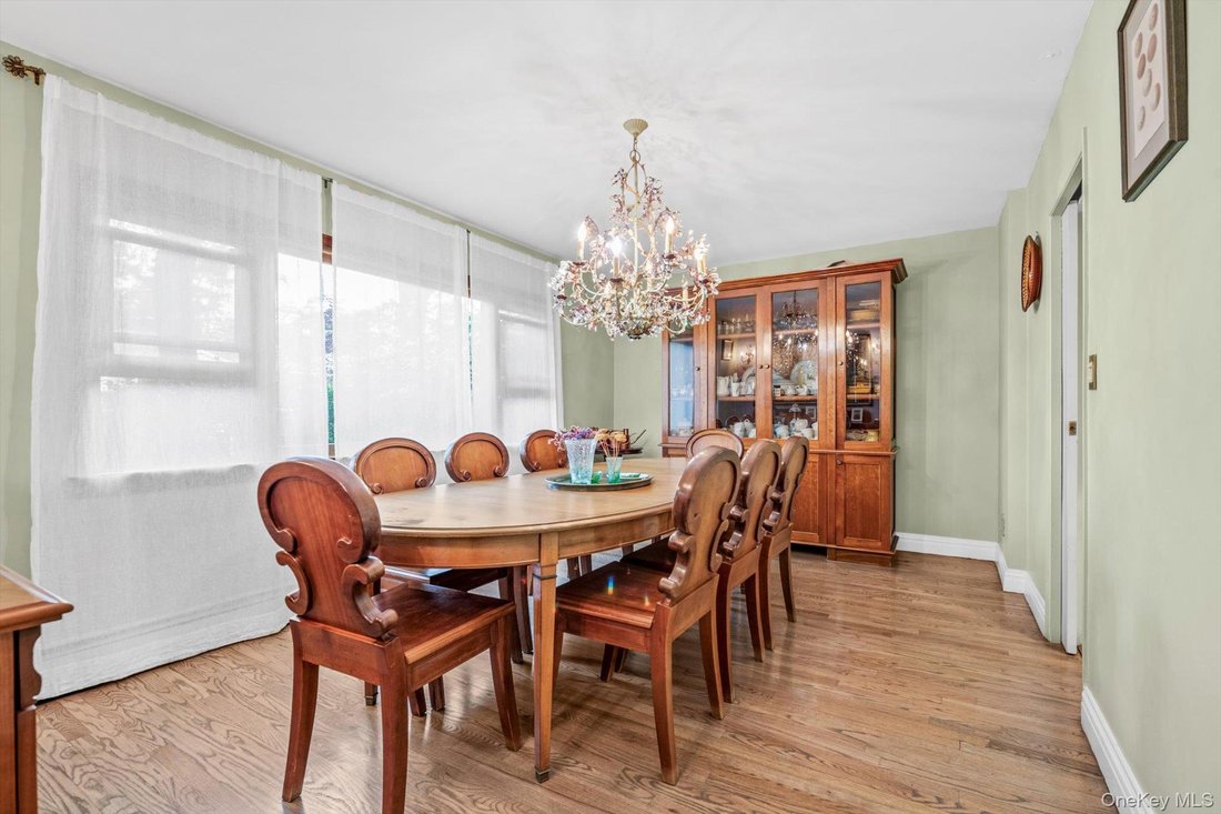 House in Valley Stream, New York, United States 4 - 17321002