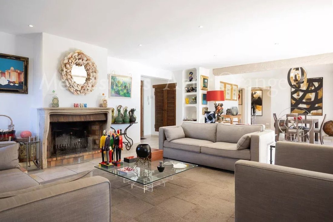 Villa in Grimaud, Provence-Alpes-Côte d'Azur, France 4 - 17310576
