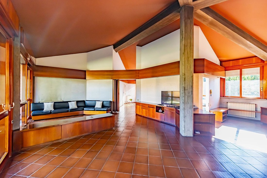 Villa in Lainate, Lombardy, Italy 5 - 16402149
