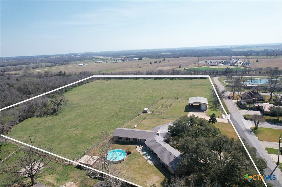 House in Cameron, Texas, United States 2 - 17313157