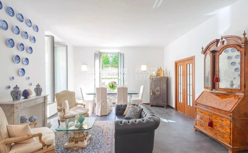 Apartment in Eastern Lake Center, Como, Lombardy 1