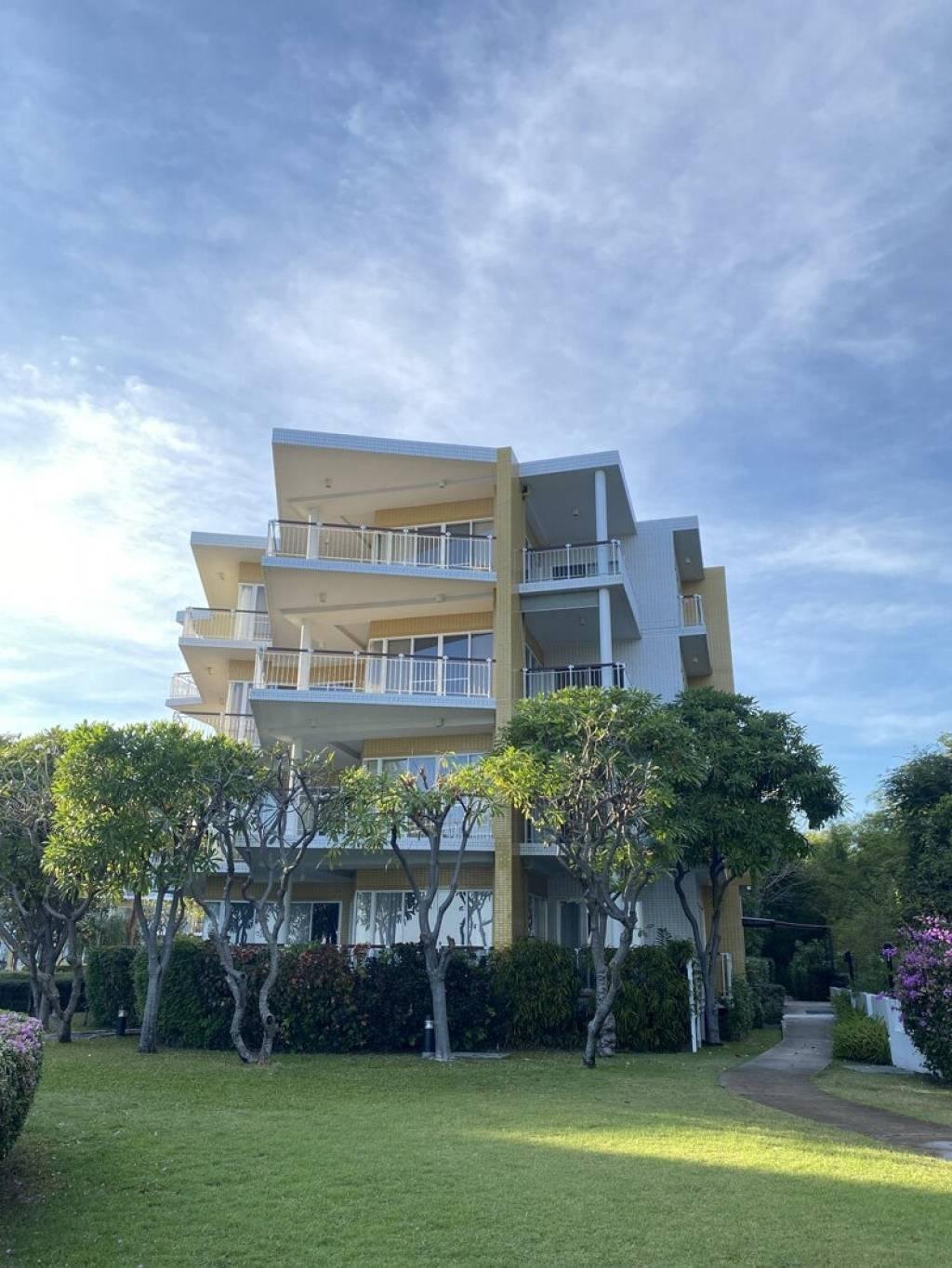 Low Rise Luxury Beach Front Condo With Full In Cha Am, Phetchaburi ...